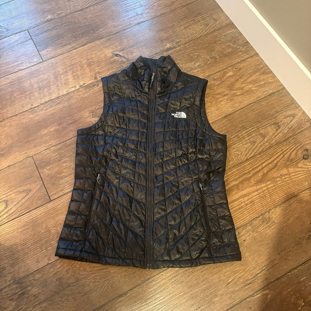 The North Face TNF Thermoball Black Puffer Vest Women's Size Small RN 61661